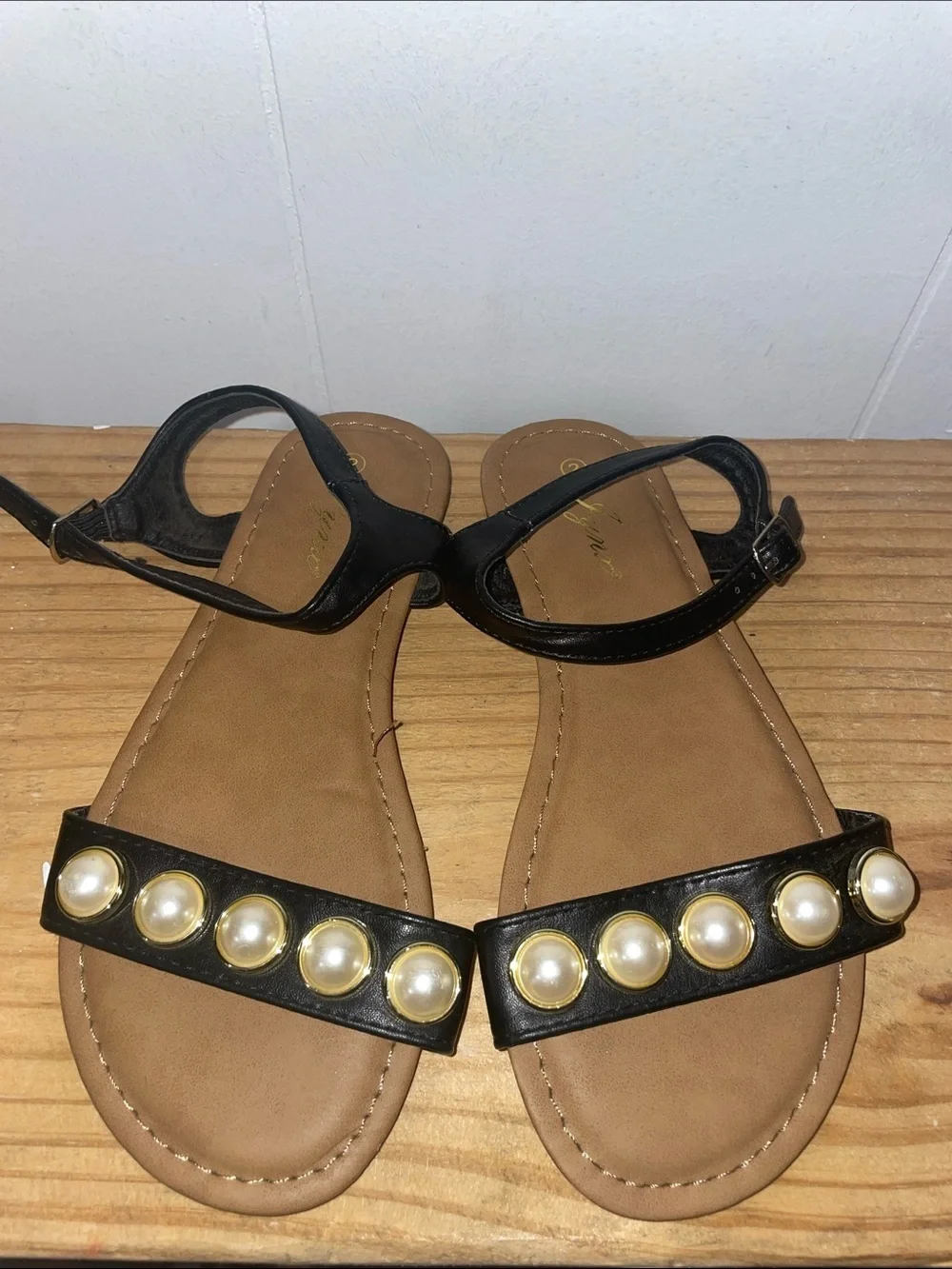 Black Pearl-Embellished Women's Sandals